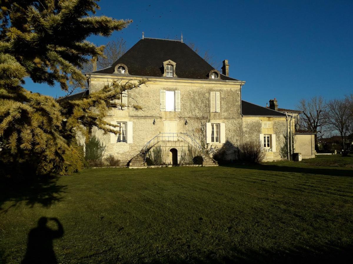 Chateau De Varaize Экстерьер фото
